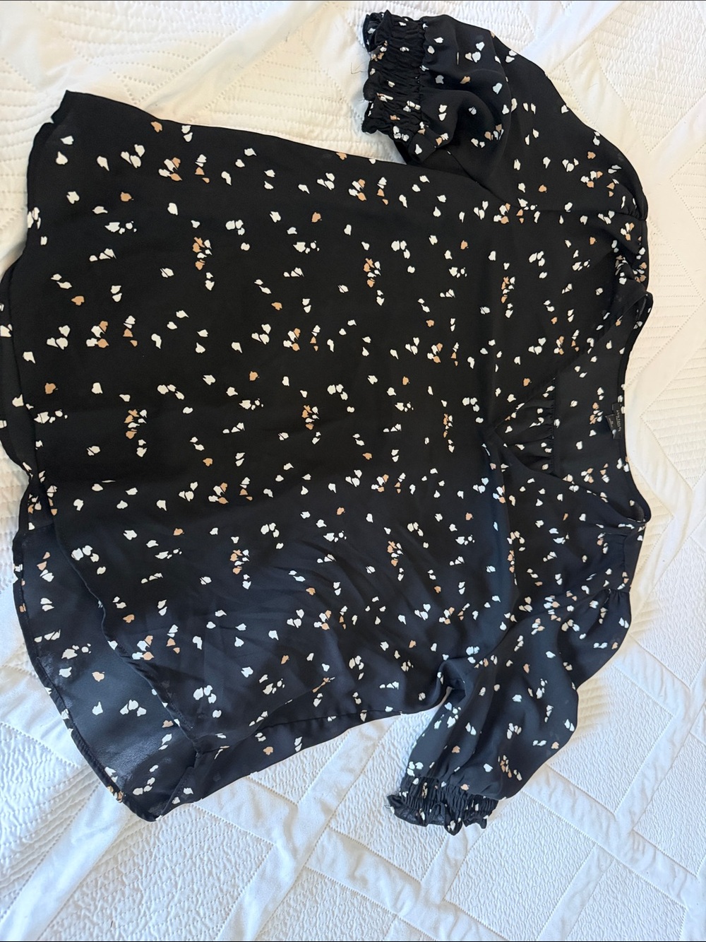 Ann Taylor Black Short Puff Sleeve Printed Blouse